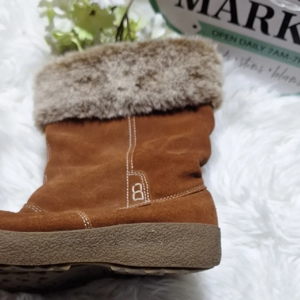 Brown Fur-Lined Women's Boots